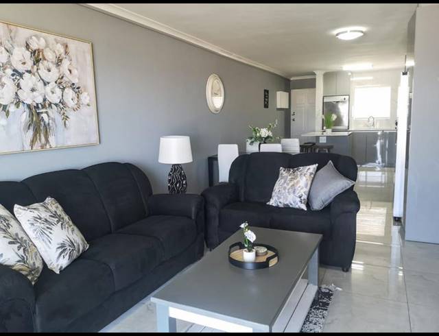 3 BEDROOM PROPERTY TO RENT IN BLOUBERG BEACHFRONT